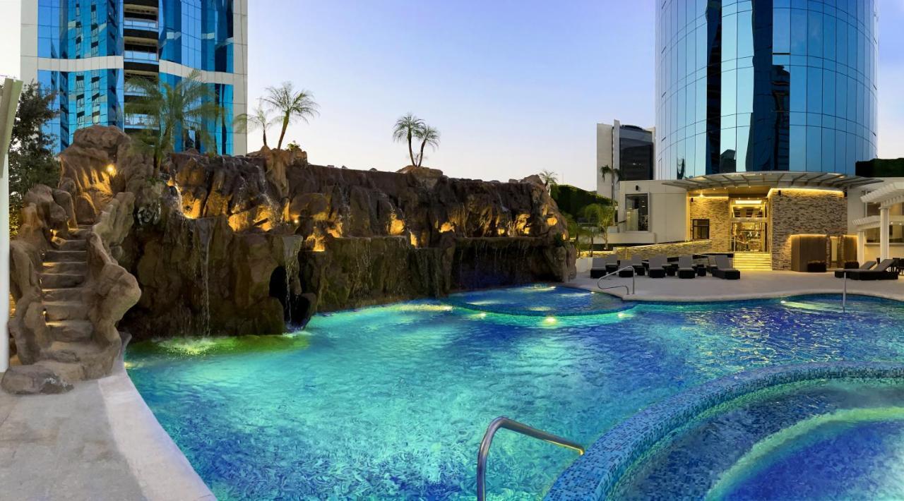 Hotel Safi Royal Luxury Metropolitan à San Pedro Garza Garcia Extérieur photo The pool at the Atlantis Paradise Island
