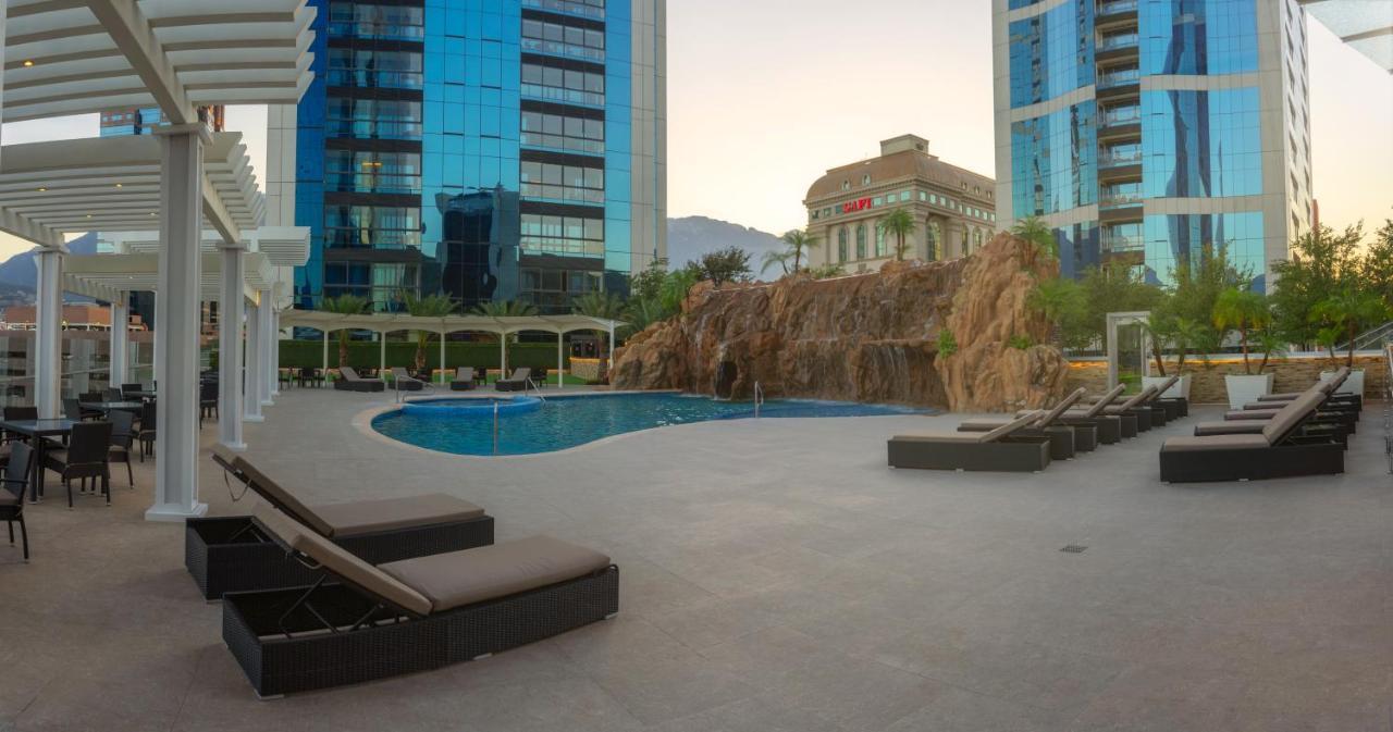 Hotel Safi Royal Luxury Metropolitan à San Pedro Garza Garcia Extérieur photo The pool at the hotel