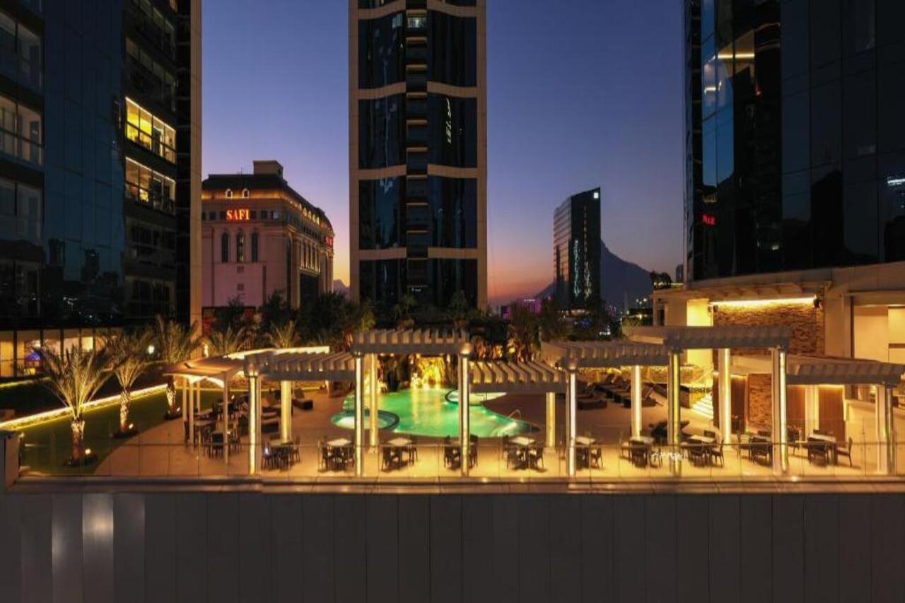 Hotel Safi Royal Luxury Metropolitan à San Pedro Garza Garcia Extérieur photo The pool at the Ritz-Carlton, Mexico City